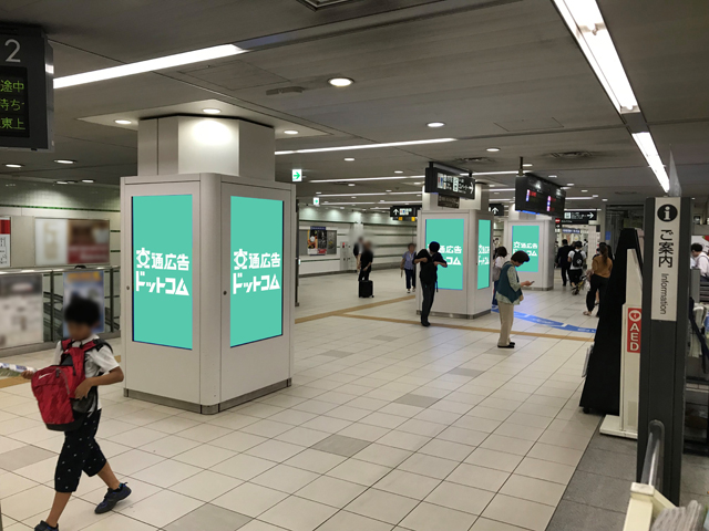 TOQサイネージピラー横浜駅媒体画像